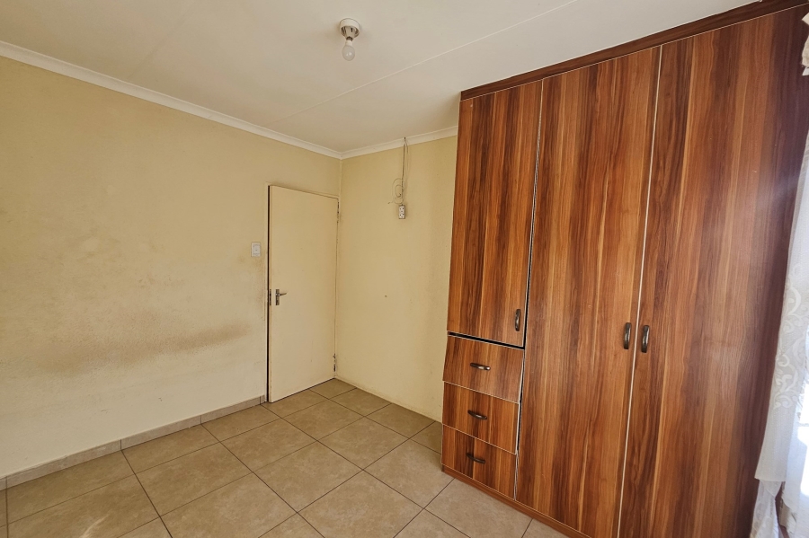 To Let 3 Bedroom Property for Rent in Tlhabane West North West
